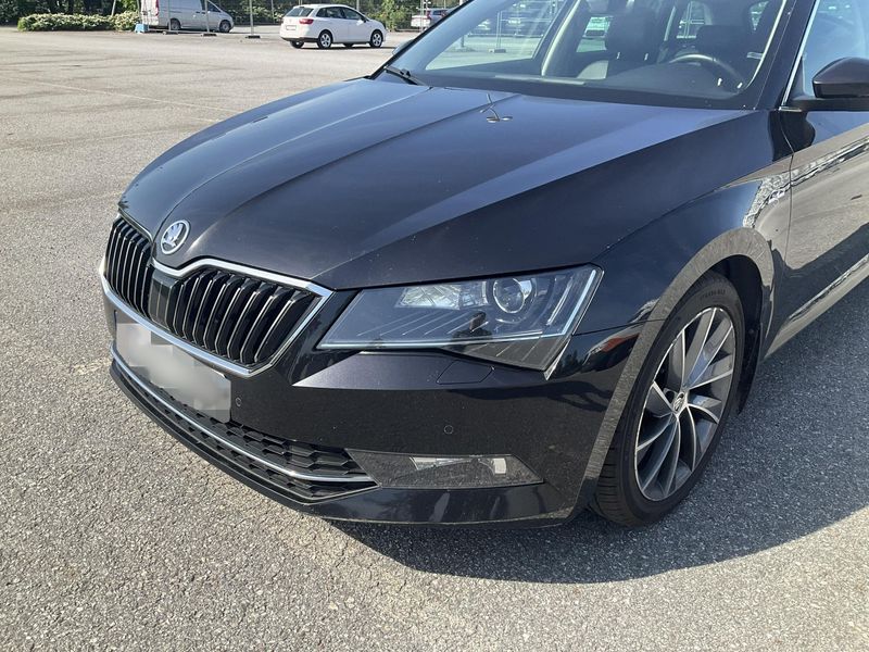 Skoda Superb 2.0 TDI Laurin & Klement 4x4 2017 – снимка 2
