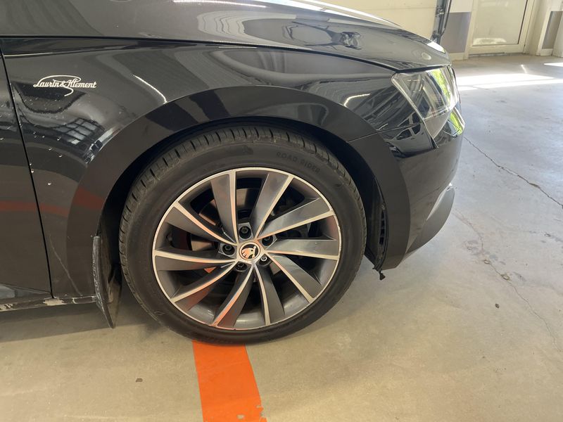 Skoda Superb 2.0 TDI Laurin & Klement 4x4 2017 – снимка 11