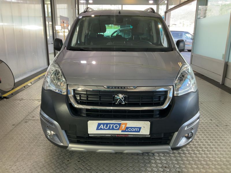 Peugeot Partner 1.2 PureTech Outdoor 2017 – снимка 14