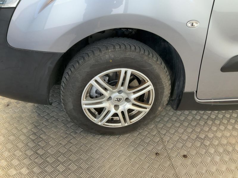 Peugeot Partner 1.2 PureTech Outdoor 2017 – снимка 3