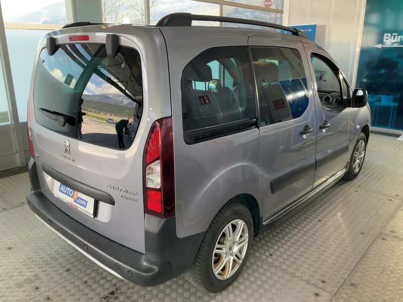 Peugeot Partner 1.2 PureTech Outdoor 2017 – снимка 8