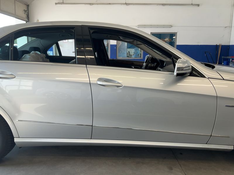 Mercedes-Benz E-Klasse E 250 CGI BlueEfficiency Elegance 2011 – снимка 10