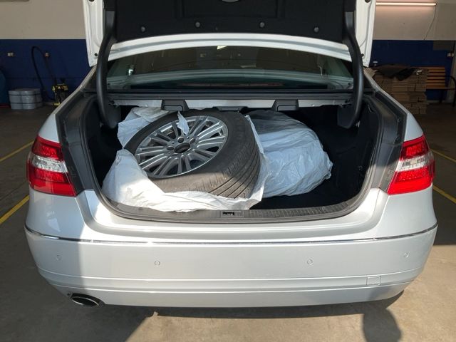 Mercedes-Benz E-Klasse E 250 CGI BlueEfficiency Elegance 2011 – снимка 16