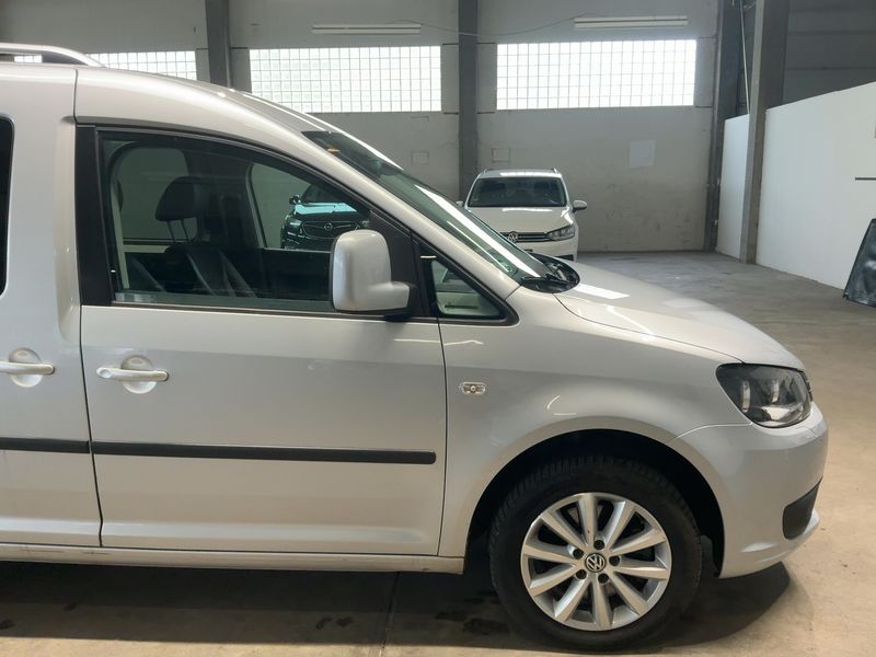 Volkswagen Caddy 2.0 TDI Highline BlueMotion Tech 2014 – снимка 12