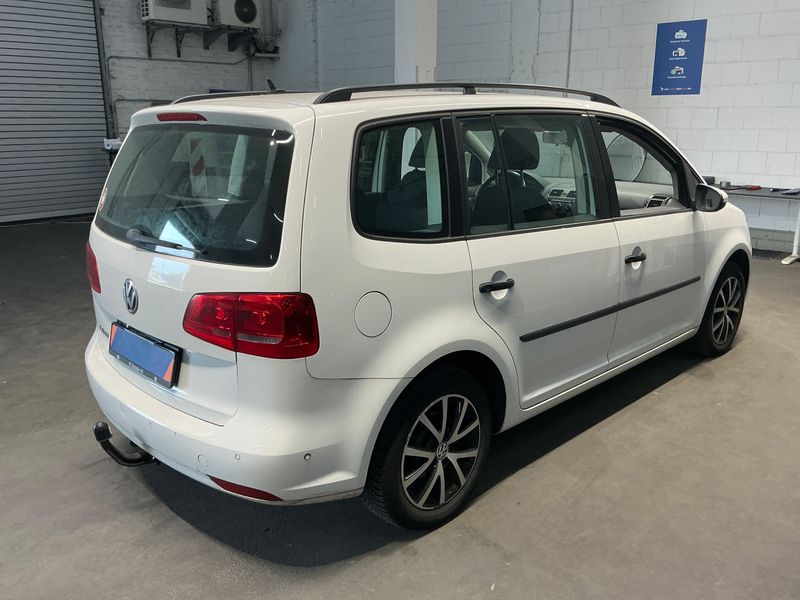 Volkswagen Touran 1.2 TSI Trendline 2012 – снимка 2
