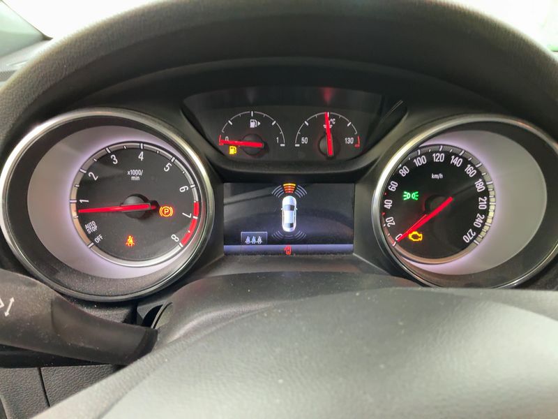 Opel Astra 1.4 SIDI Turbo Dynamic Start&Stop 2016 – снимка 19