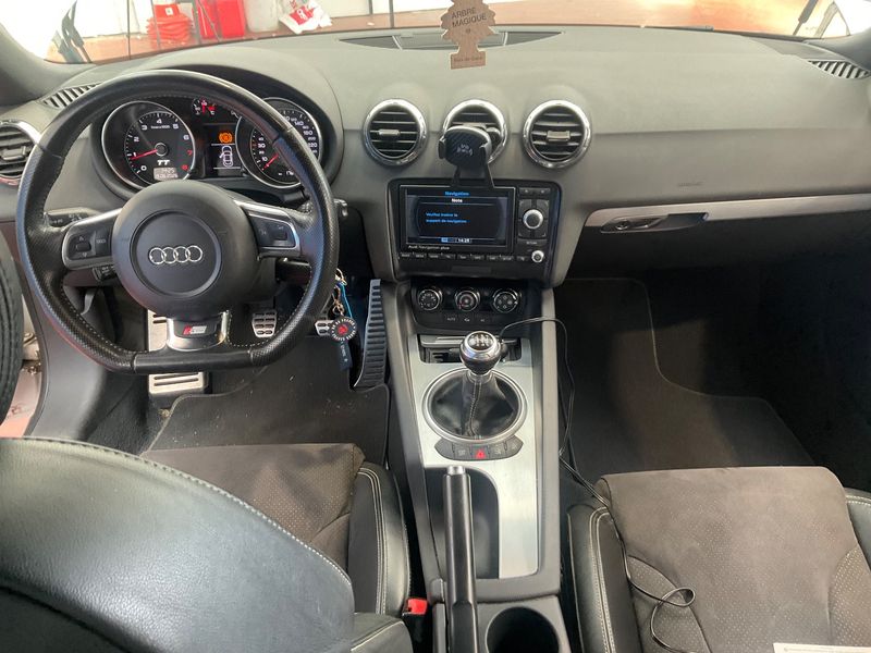 Audi TT 1.8 TFSI Coupe 2010 – снимка 17