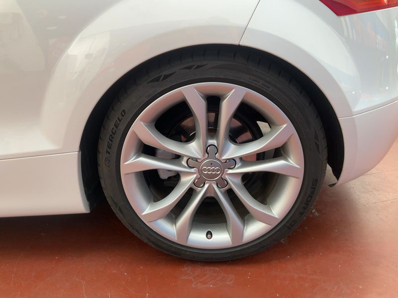 Audi TT 1.8 TFSI Coupe 2010 – снимка 5