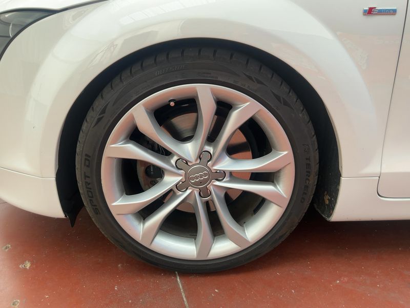 Audi TT 1.8 TFSI Coupe 2010 – снимка 3