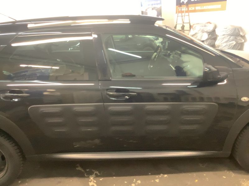 Citroen C4 Cactus 1.6 Blue-HDi Feel 2017 – снимка 10