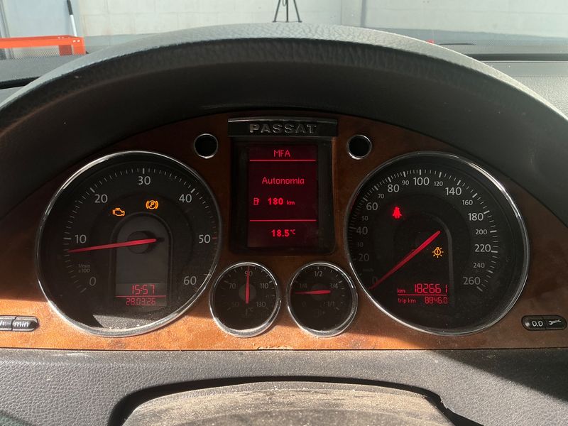 Volkswagen Passat 2.0 TDI Highline 2008 – снимка 4