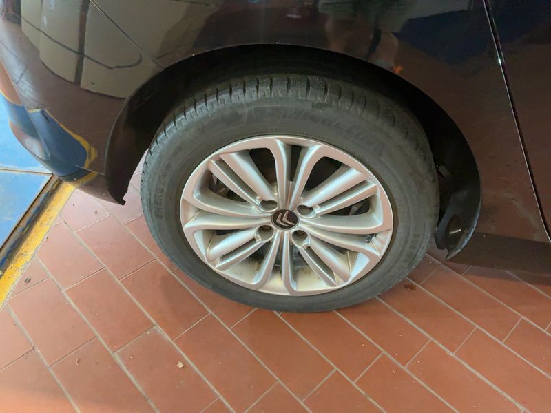 Citroen C4 1.6 Blue-HDi Selection 2017 – снимка 9