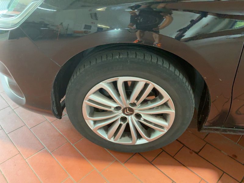 Citroen C4 1.6 Blue-HDi Selection 2017 – снимка 3