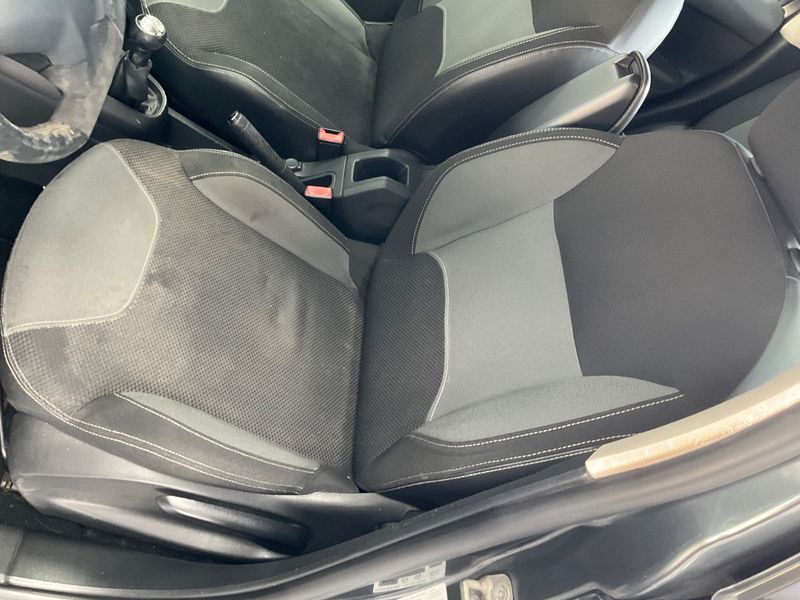 Citroen C3 1.1 Séduction 2012 – снимка 35