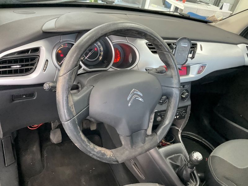 Citroen C3 1.1 Séduction 2012 – снимка 33