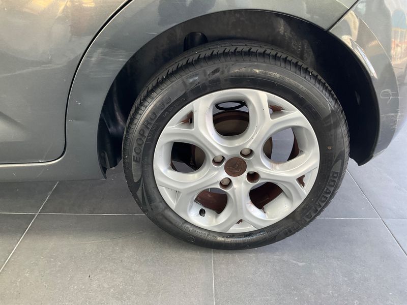 Citroen C3 1.1 Séduction 2012 – снимка 5
