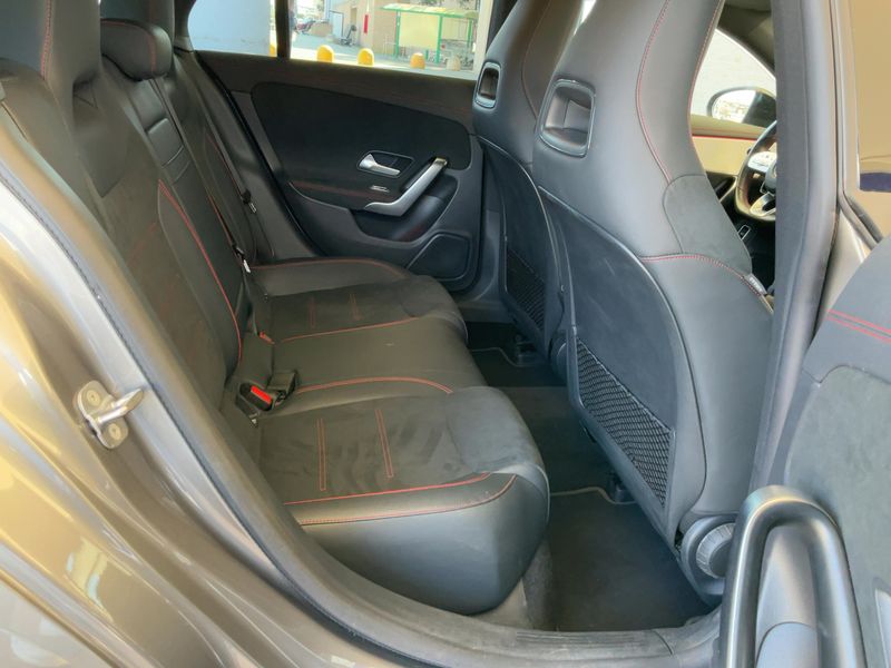 Mercedes-Benz CLA-Klasse CLA 200 d Shooting Brake AMG Line 2023 – снимка 19
