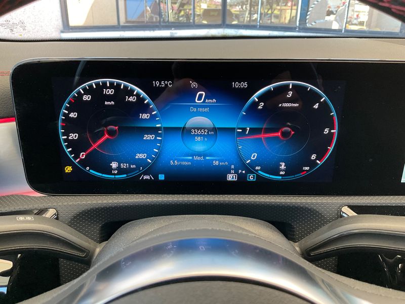 Mercedes-Benz CLA-Klasse CLA 200 d Shooting Brake AMG Line 2023 – снимка 18