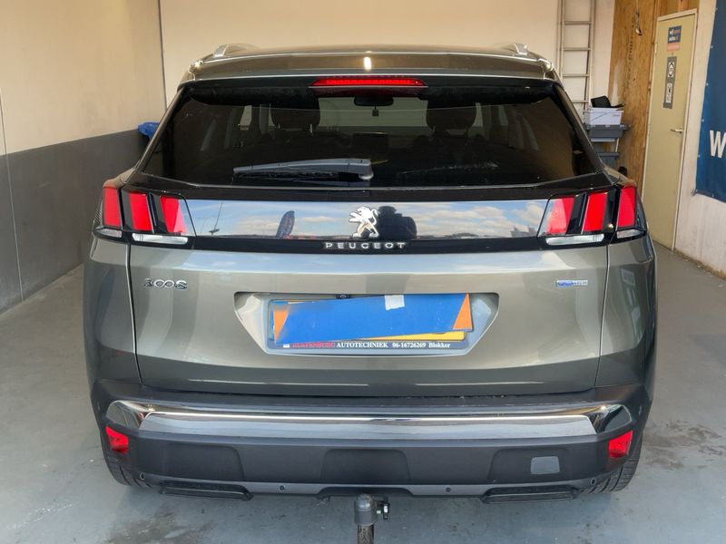Peugeot 3008 1.2 PureTech Allure 2017 – снимка 7