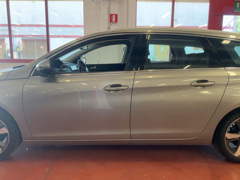 Peugeot 308 1.6 Blue-HDi Allure 2017 – снимка 4