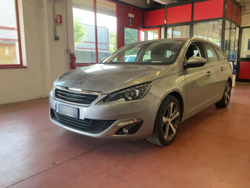 Peugeot 308 1.6 Blue-HDi Allure 2017 – снимка 1