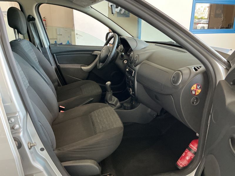 Dacia Duster 1.5 dCi Ambiance 4x2 2010 – снимка 3