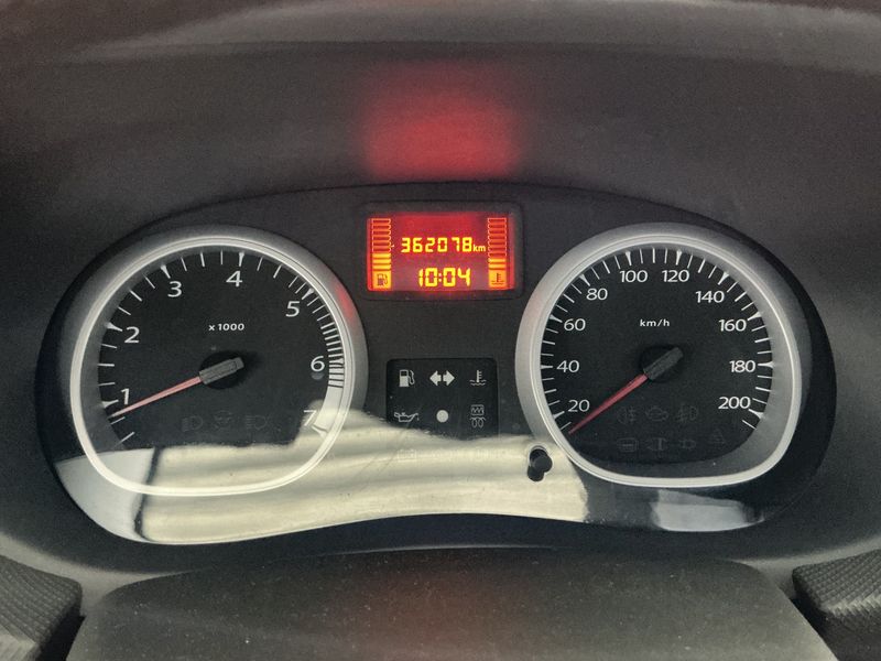 Dacia Duster 1.5 dCi Ambiance 4x2 2010 – снимка 4