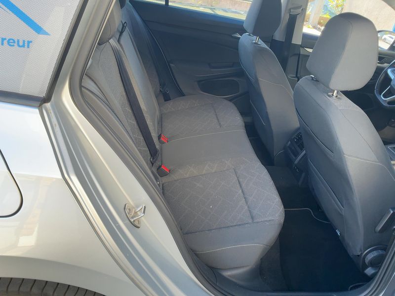 Volkswagen Golf VIII 2.0 TDI Life 2021 – снимка 19