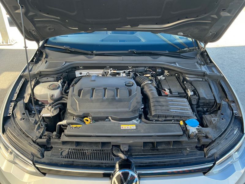 Volkswagen Golf VIII 2.0 TDI Life 2021 – снимка 26