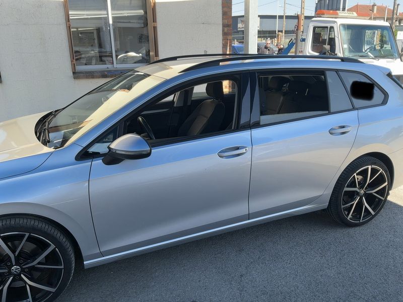 Volkswagen Golf VIII 2.0 TDI Life 2021 – снимка 4