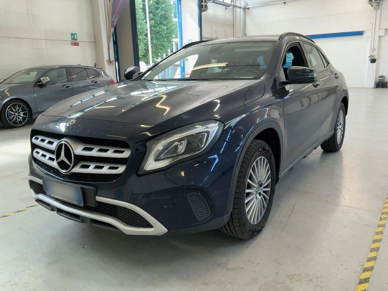 Mercedes-Benz GLA-Klasse GLA 180 d Business 2018 – снимка 1