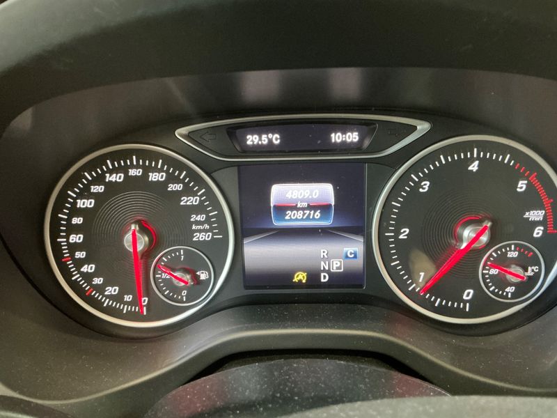Mercedes-Benz GLA-Klasse GLA 180 d Business 2018 – снимка 18