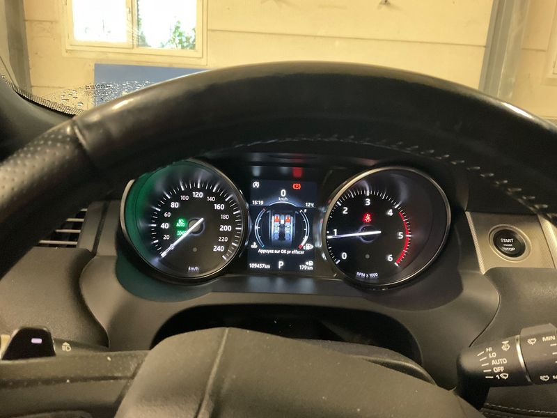 Land Rover Evoque Cabriolet 2.0 Td4 HSE Dynamic 2018 – снимка 18