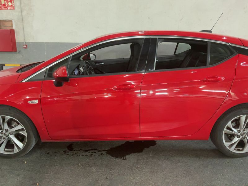 Opel Astra 1.6 CDTI DPF Dynamic 2015 – снимка 4