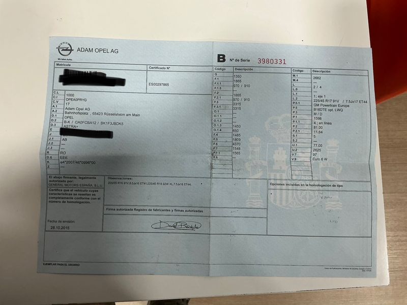 Opel Astra 1.6 CDTI DPF Dynamic 2015 – снимка 16