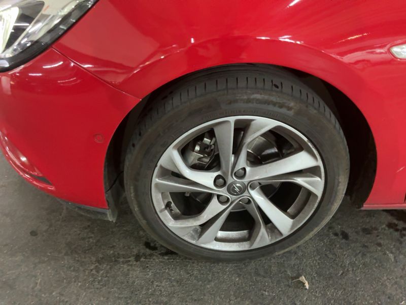 Opel Astra 1.6 CDTI DPF Dynamic 2015 – снимка 17