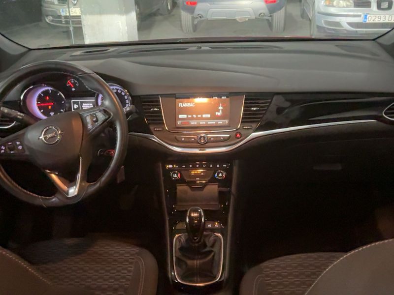 Opel Astra 1.6 CDTI DPF Dynamic 2015 – снимка 12
