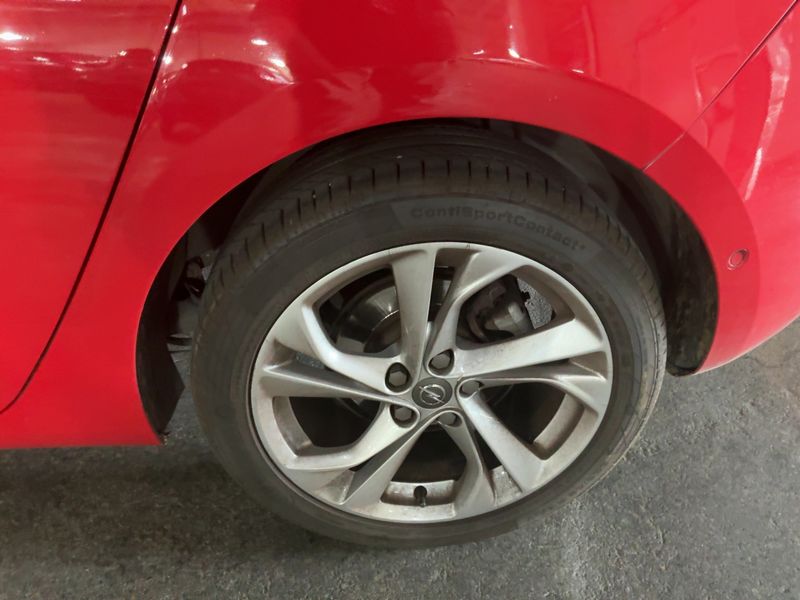 Opel Astra 1.6 CDTI DPF Dynamic 2015 – снимка 18