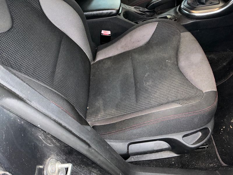Peugeot 308 1.6 HDi Sportium 2012 – снимка 27