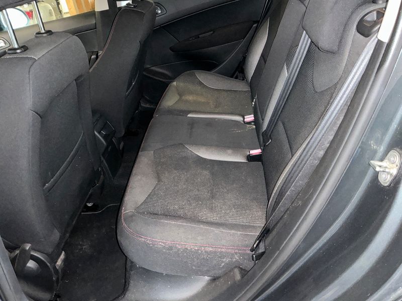Peugeot 308 1.6 HDi Sportium 2012 – снимка 31