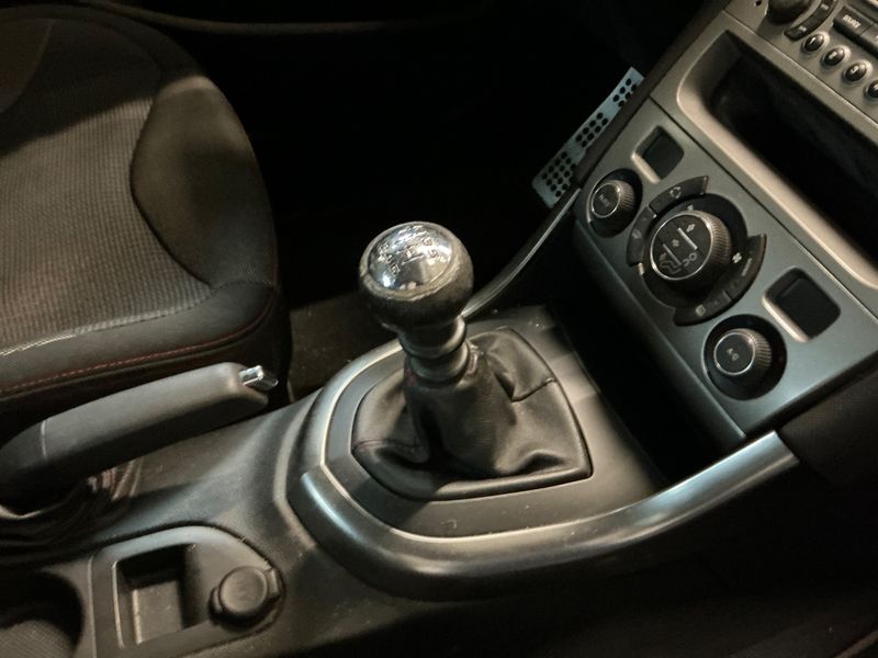 Peugeot 308 1.6 HDi Sportium 2012 – снимка 25