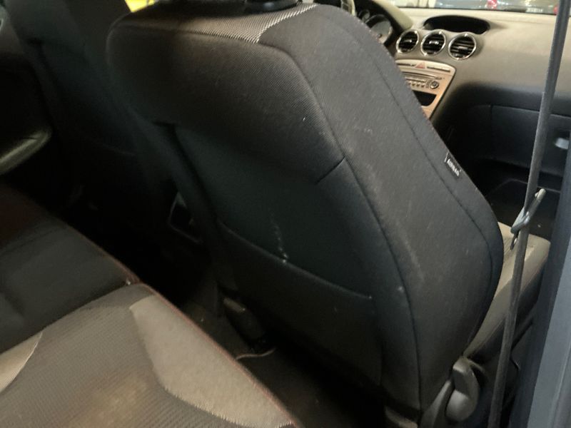 Peugeot 308 1.6 HDi Sportium 2012 – снимка 28