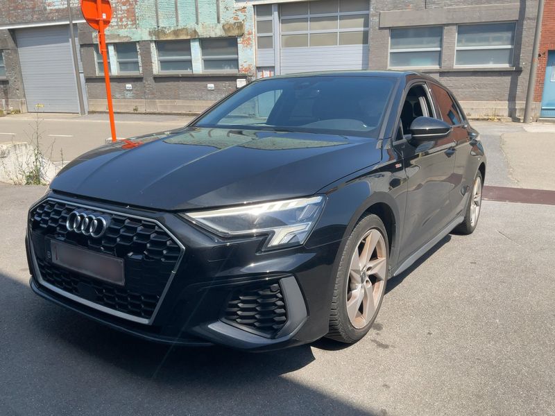 Audi A3 Sportback 35 TFSI Mild-Hybrid S line 2022 – снимка 1