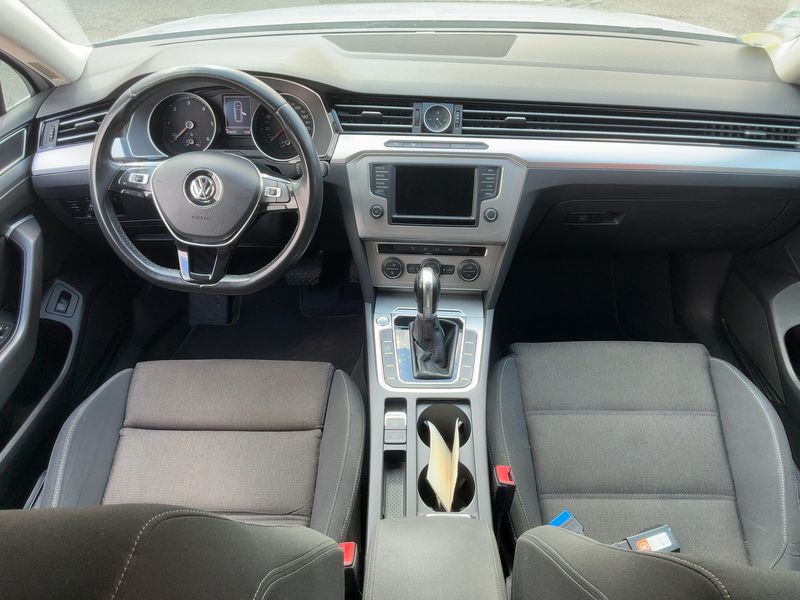 Volkswagen Passat 1.6 TDI Comfortline BlueMotion Tech 2016 – снимка 17