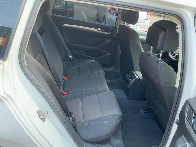 Volkswagen Passat 1.6 TDI 2016 – снимка 14