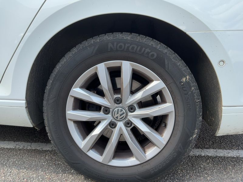 Volkswagen Passat 1.6 TDI Comfortline BlueMotion Tech 2016 – снимка 5