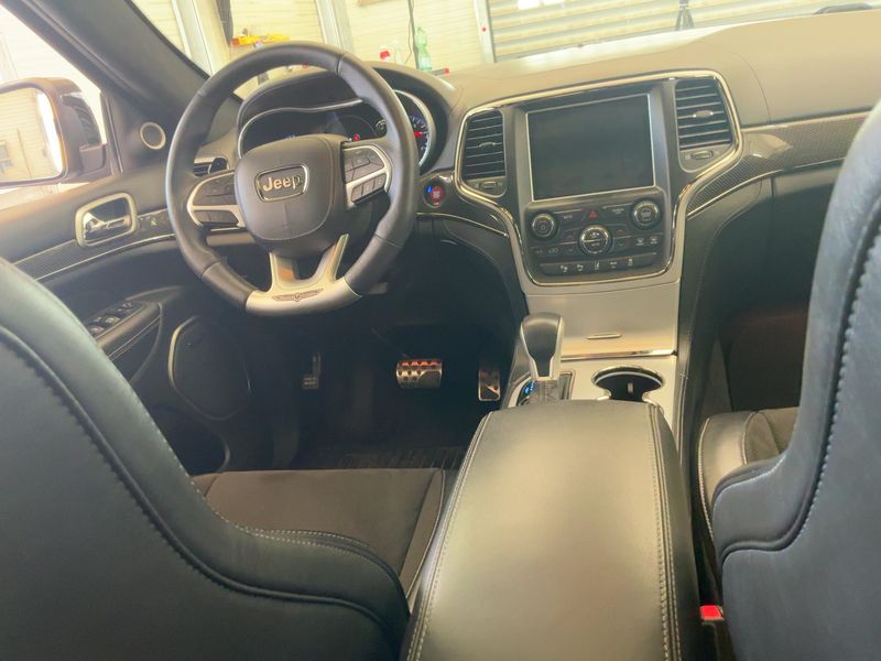 Jeep Grand Cherokee 6.2 V8 Trailhawk 2019 – снимка 17