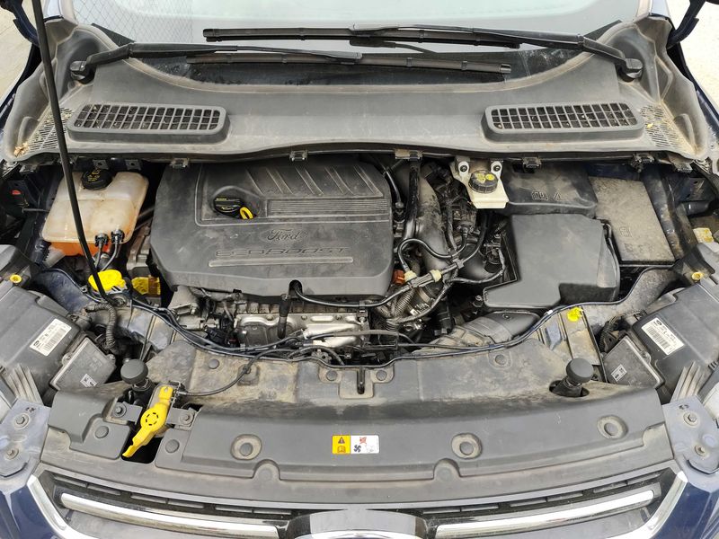 Ford Kuga 1.5 EcoBoost Titanium 2015 – снимка 8