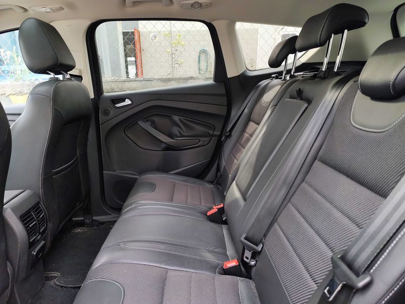 Ford Kuga 1.5 EcoBoost Titanium 2015 – снимка 14