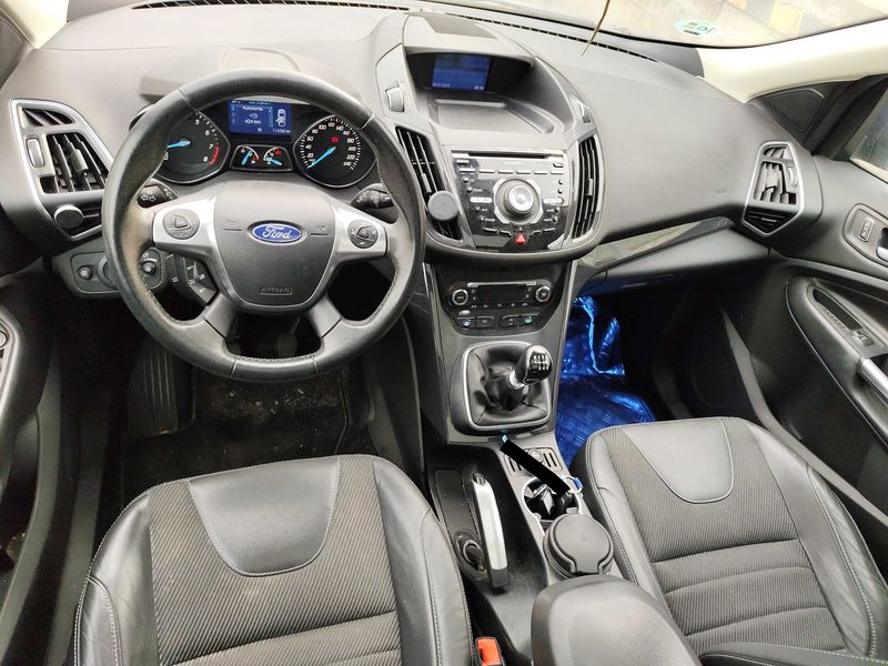 Ford Kuga 1.5 EcoBoost Titanium 2015 – снимка 11